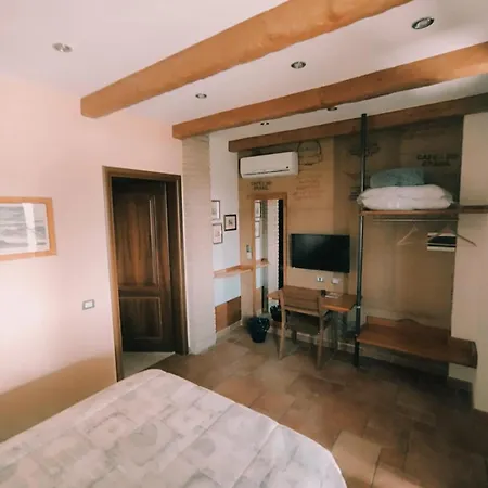 Private Room In The Food Valley Of Parma Montechiarugolo Exterior photo